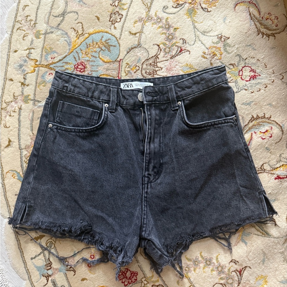 Zara Black Jean Shorts High-Waisted Frayed Hem